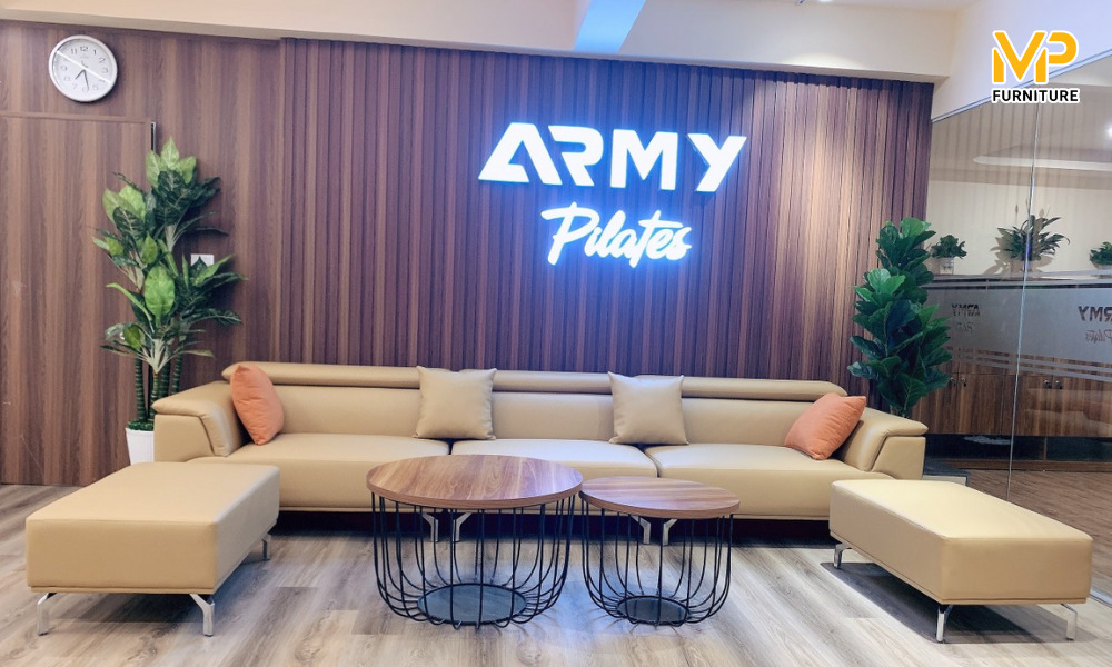 Bàn giao sofa tại văn phòng tiếp khách của Army Pilates