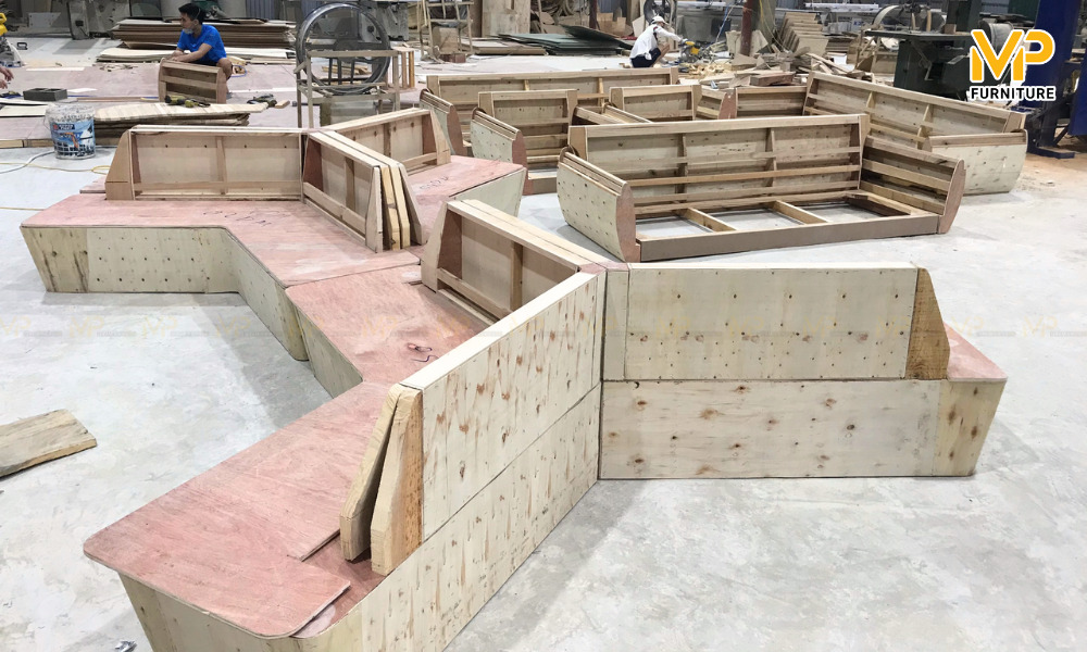 sofa minh phú chuyên sản xuất sofa gỗ tự nhiên