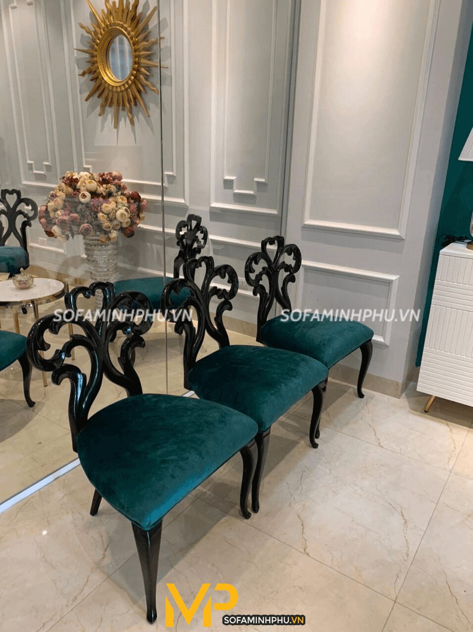 Ghế sofa bàn giao cho khách hàng