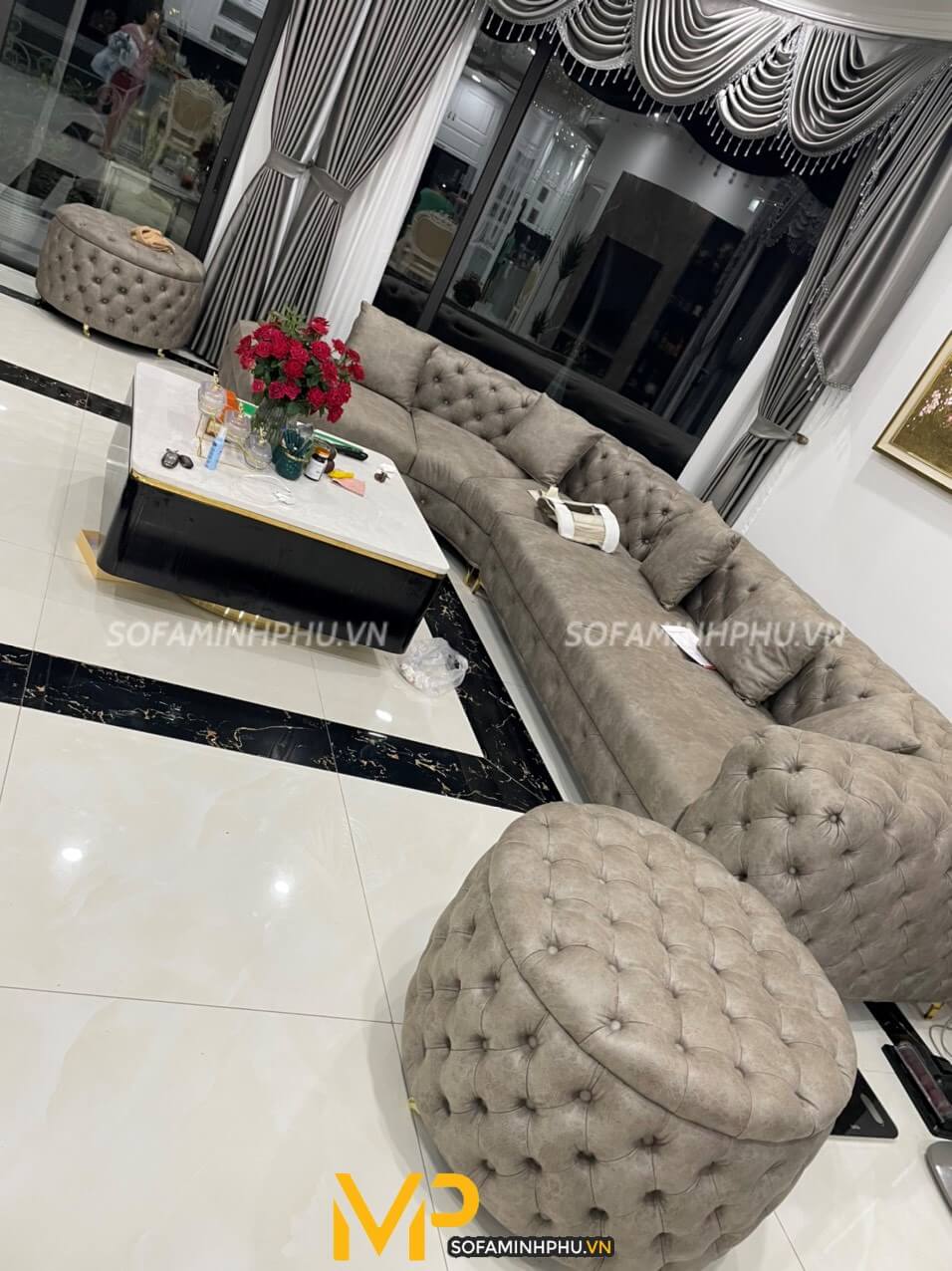 Sofa Tân Cổ Điển tạo sự sang trọng cho phòng khách