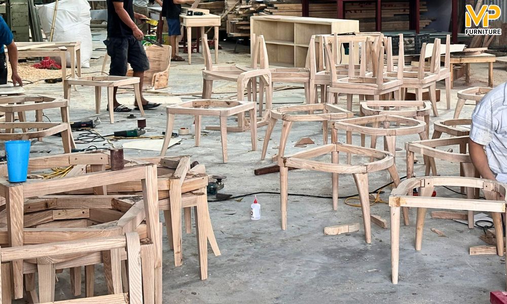 Dự án sản xuất ghế ăn