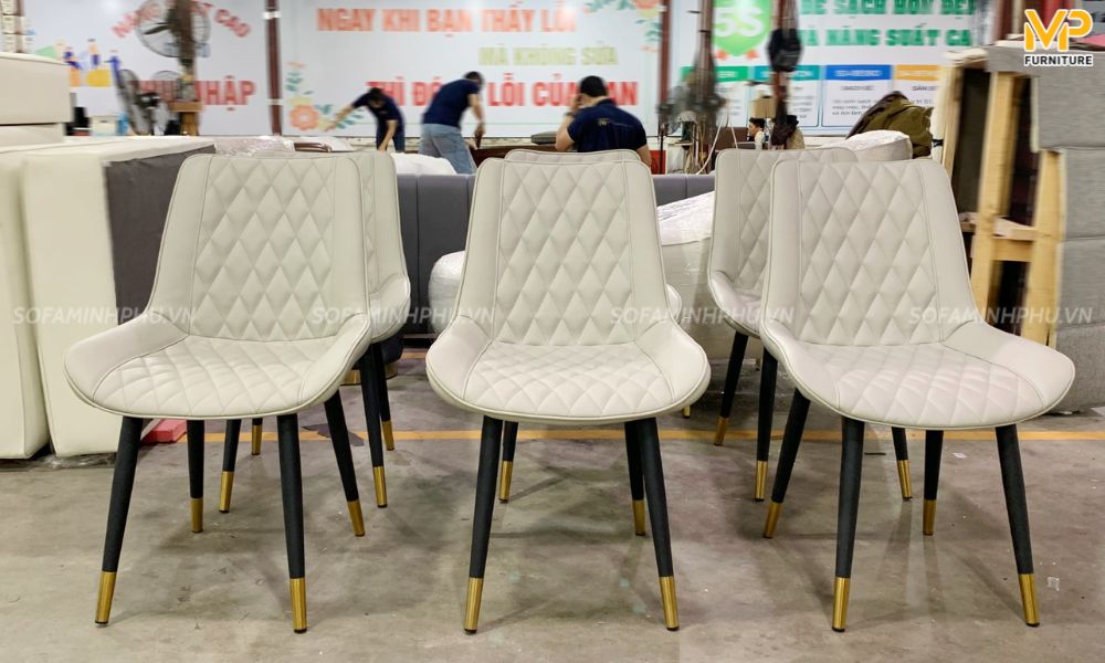 Bộ bàn ghế ăn 4 ghế chất lượng