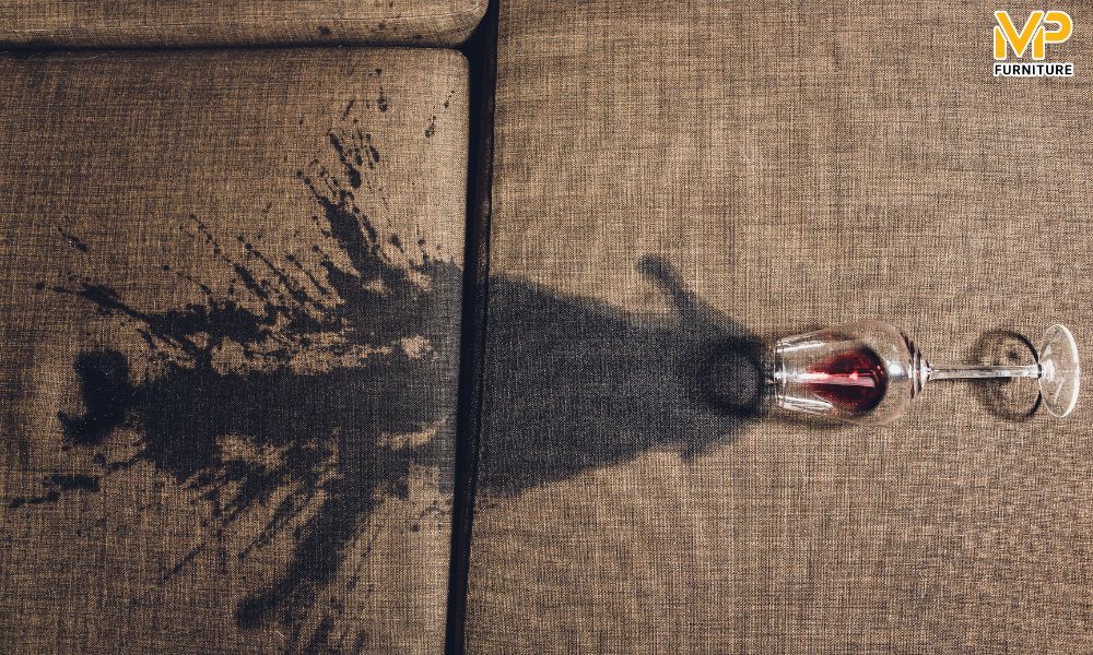 Nguyên nhân làm ghé sofa bị ướt