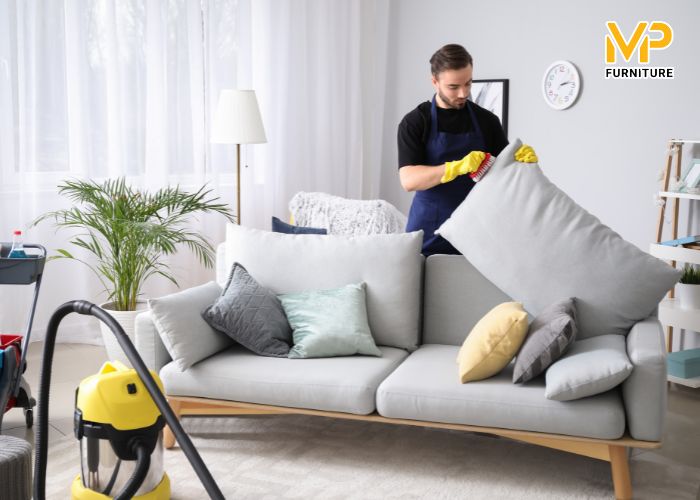 Bí quyết làm mới sofa cũ đơn giản, hiệu quả