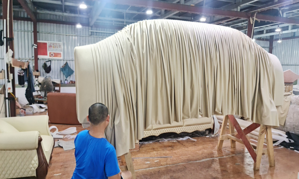 Minh Phú nhận bọc lại mọi loại sofa, ghế ăn, giường ngủ